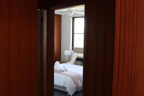 Bennett's Bliss - Soak in Breathtaking Ocean View