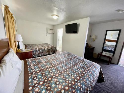 Desert Inn – Mojave, CA