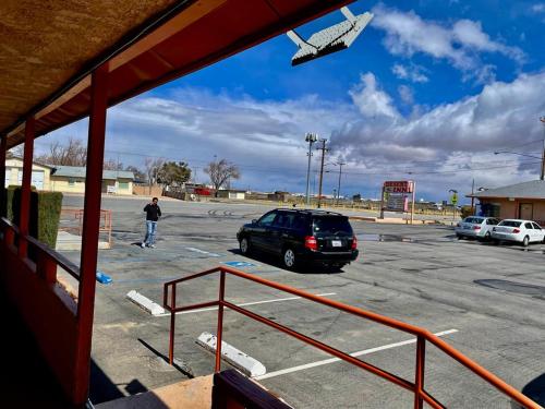 Desert Inn – Mojave, CA