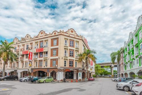 Hash House Hotel - Tap to explore photos