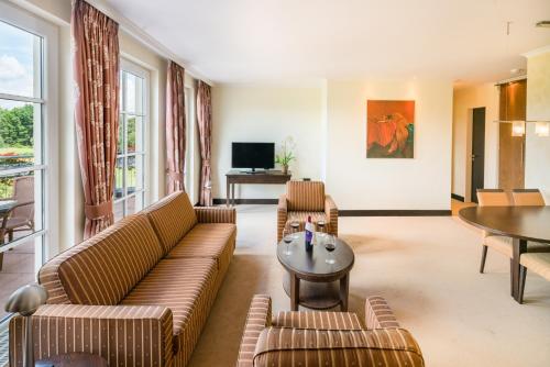 Castello Apartments - image 2