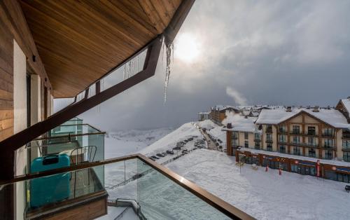 Apartment with Balcony