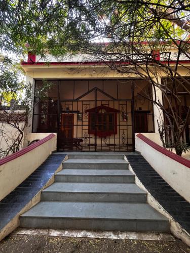 Sharad Baug homestay