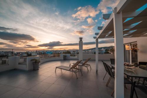 Home Sweet Home - Big Balcony with Great View