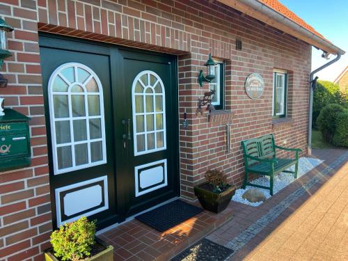 Ferien im Wangerland Ferienwohnung INSEL Minsen Schillig Hund Pool Sauna