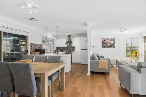 Kitchen, The Scotty House - EV and pet friendly in Moss Vale