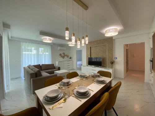 Sunshine Homes Luxury Apartmanok