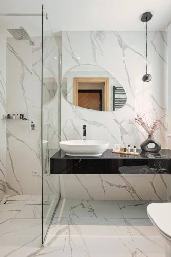 Petrou Suites – Ioannina, OH