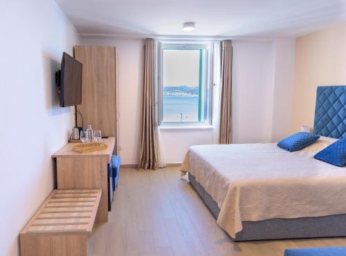 Double Room with Extra Bed