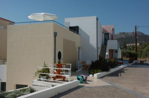 Blue Sky Hotel Apartments 3