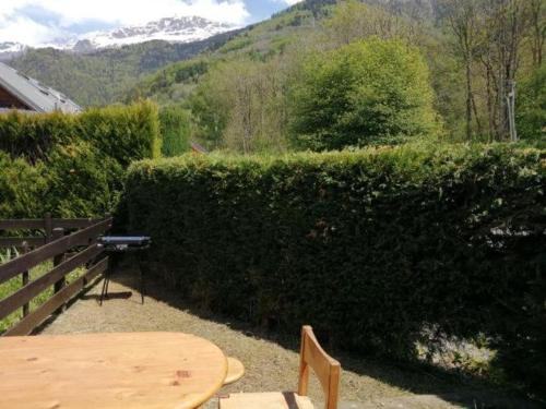 Maison vue Montagne avec jardin in Allemont