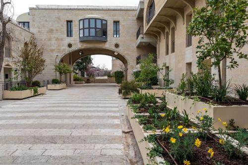 Holysuite David's Village - image 7