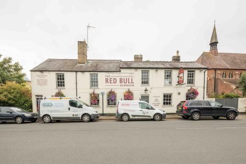 Cambridge 3 bedroom flat with private parking in Newnham