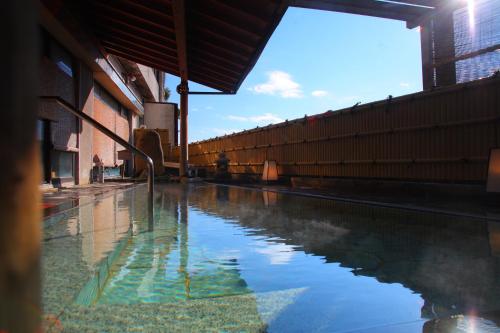 Deluxe Japanese-Style Room with Sea View on High Floor - Non-Smoking