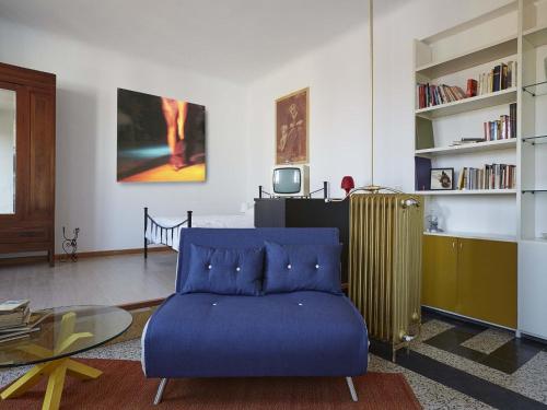 Casa di Franco Navigli, Milán (fotografie 2)