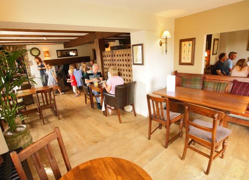 Étterem, Rose And Crown in Nottage