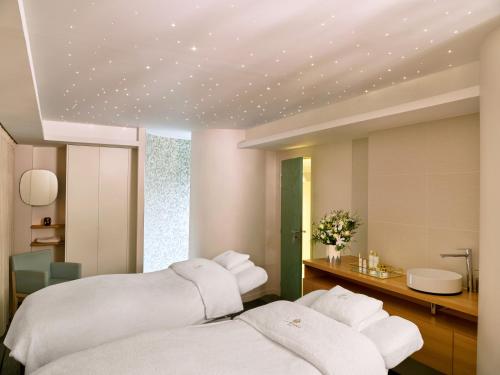 442513024 Le Meurice – Dorchester Collection