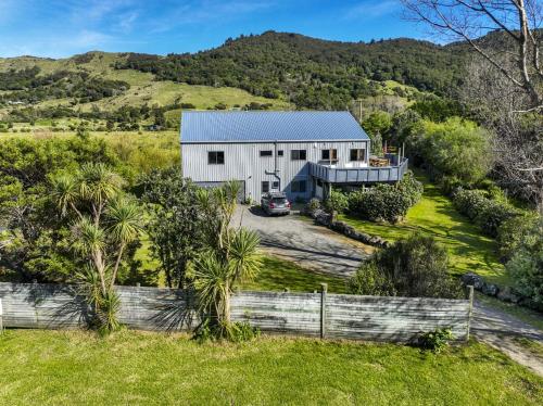 A szálláshely kívülről, THE BARN in Mahia