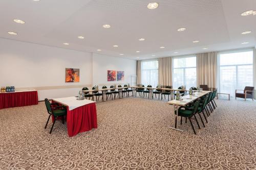 Holiday Inn Express Nürnberg-Schwabach - image 6