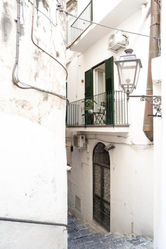 Apartment with Balcony image 5