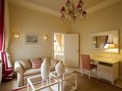 Hotel Apia - image 13