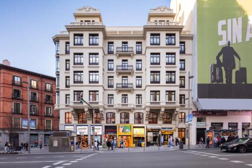 Ikonik Gran Vía - image 6