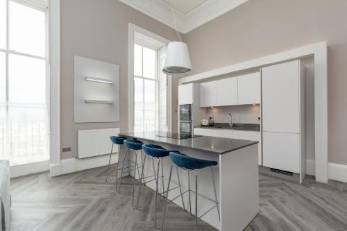 York Place Apartments by Destination Edinburgh 5