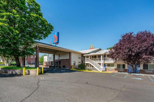 Motel 6 Clarkston, WA