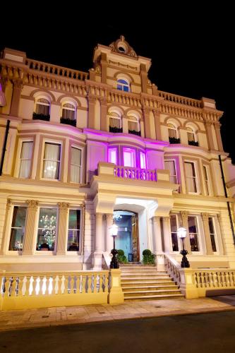 . 8 Beresford Street