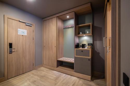 CONTI HOTEL VILNIUS, Conference Centre, Restaurant & Bar