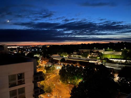 Basingstoke by train station