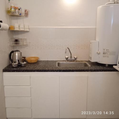 주방, DEPARTAMENTO FAMILIAR near 아스토르 피아졸라 국제공항