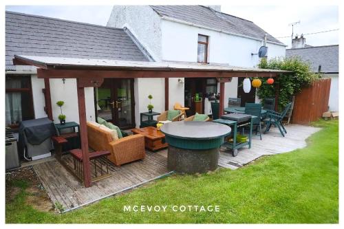 Authentic Irish Cottage, Rural Ballymascanlon