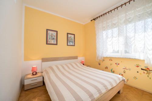 Red Karmenita - image 6
