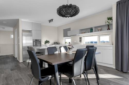 Kitchen, Bella Apartments & Rooms in Selfoss