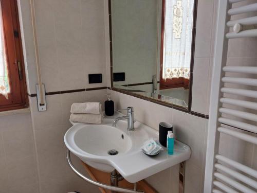 Two-Bedroom Apartment image 7