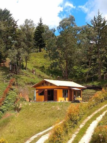 Alojamiento Cabaña El Peñol, cerca Piedra, Guatapé