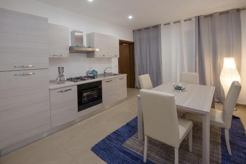 Standard Apartment image 9