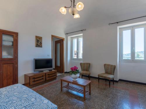  Apartment Ca´ di Barnai by Interhome in Villa Viani