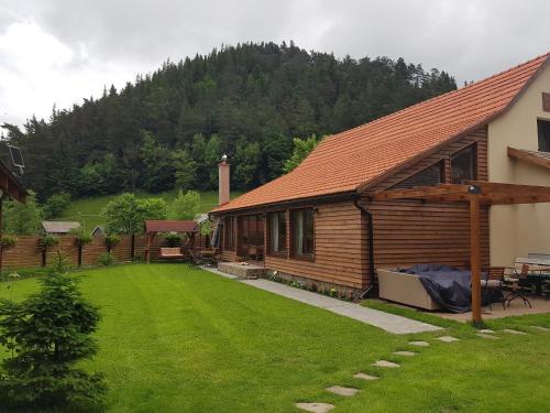 Șura lu' Vasile. (Sura lu' Vasile.) in Vama Buzaului