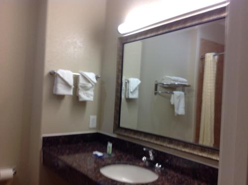 Yorktown Inn and Suites