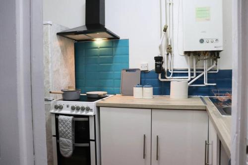 Peaceful 2 Bed House FREE WiFi and Parking in Hunslet Carr