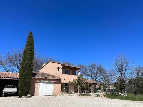 Les ECUREUILS - Pension de famille - Saint-Cannat