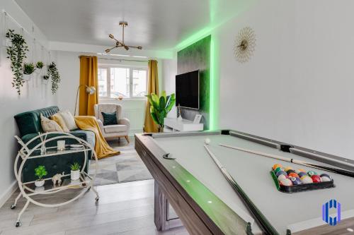 Spacious 5BR - Coop Live & Etihad - Pool Table, Manchester