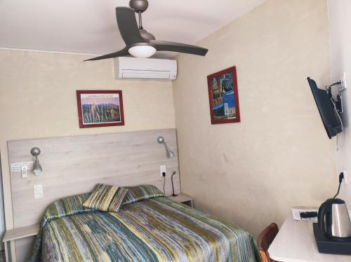 Chambre double, petite, terrasse, climatisation
