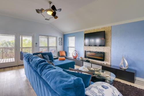 Galveston Escape with Entertainment Patio and Deck! - image 12