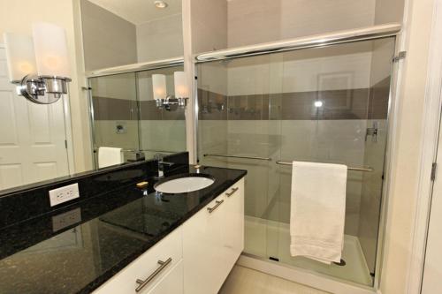 SERENITY 3 Bed 3 Bath Townhome with Pool, Private Balcony, Clubhouse, Communal Pool, Conservation View, Disney 15 mins by Orlando Holiday Rental Homes LLC 1507T in Orlando, USA