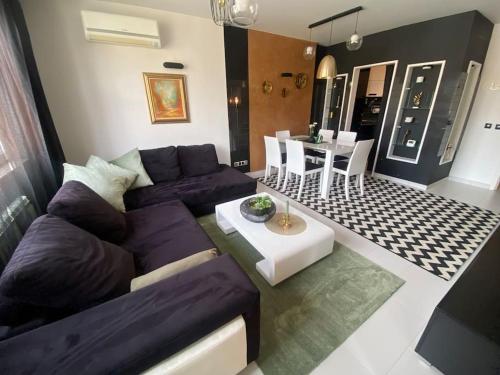 Lovely 1-bedroom apartament with free parking, Sofia
