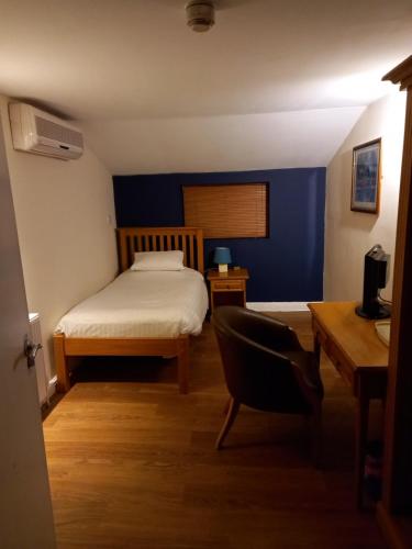 Single room, economy