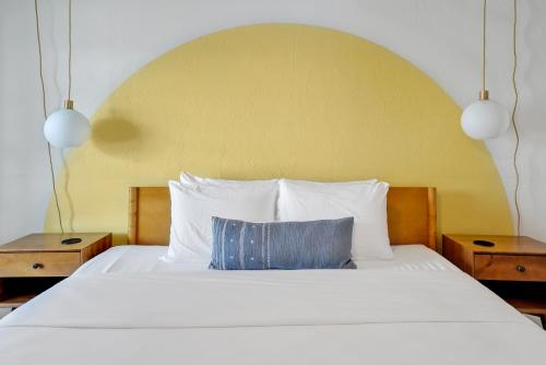 King Room image 10